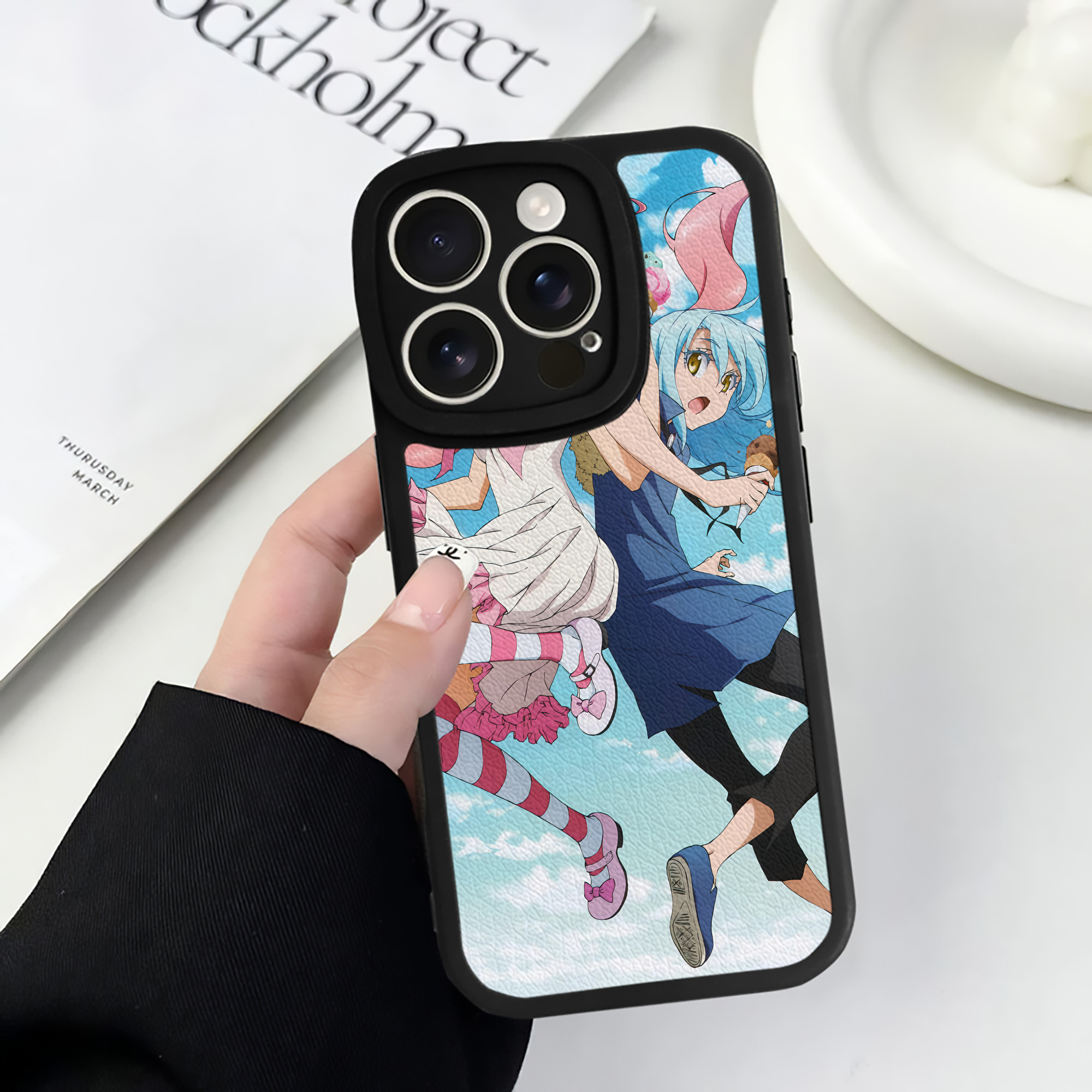 （画像用） 転スラ Regarding Reincarnated to Slime 【iPhone 16シリーズ対応】シリコンスマホケース（レザー調） 材質：シリコン